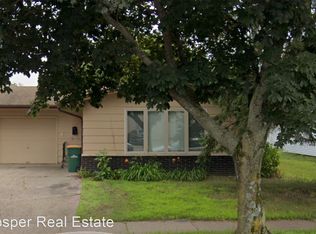 513 E Lexington Blvd, Eau Claire, WI 54701
