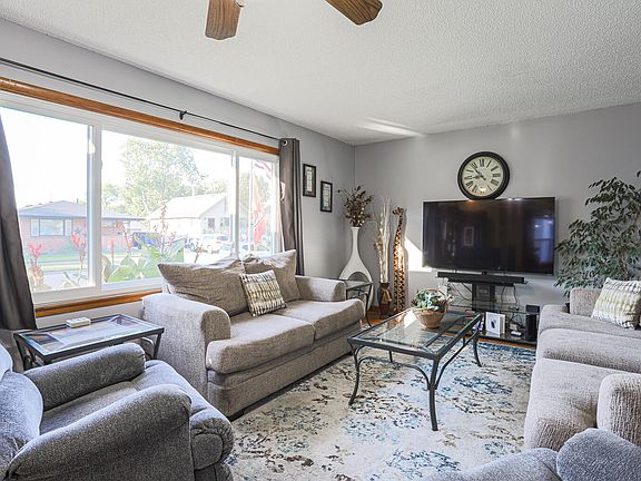 4th image of 3410 Avenue D