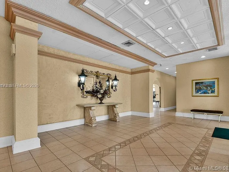 18041 Biscayne Blvd #801 — Photo 37