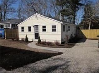 30 Plymouth Ave, Wareham, MA 02571
