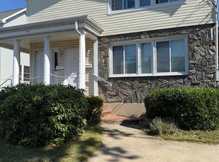 16 Firwood Rd #A, Pt Washington, NY 11050
