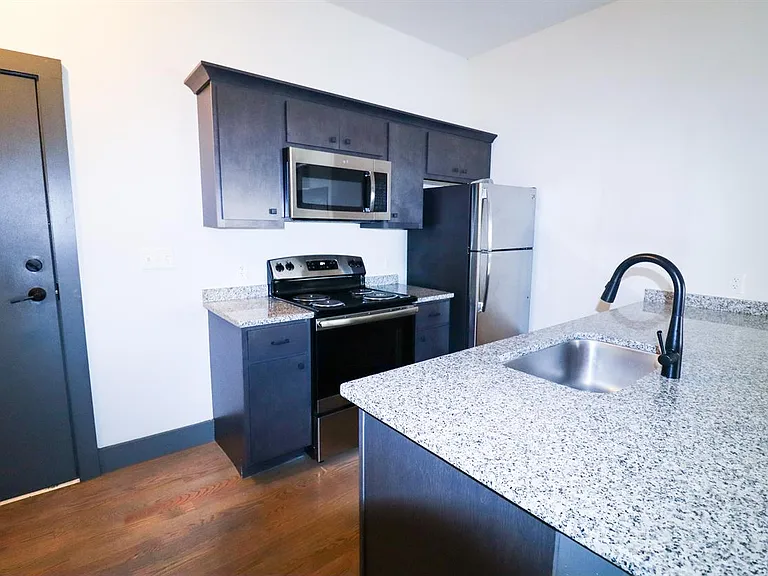 2616 Short Vine — Photo 15