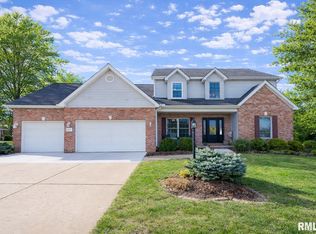 2104 W Broadland Dr, Dunlap, IL