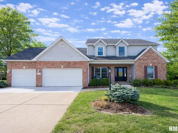 2104 W Broadland Dr, Dunlap, IL 61525