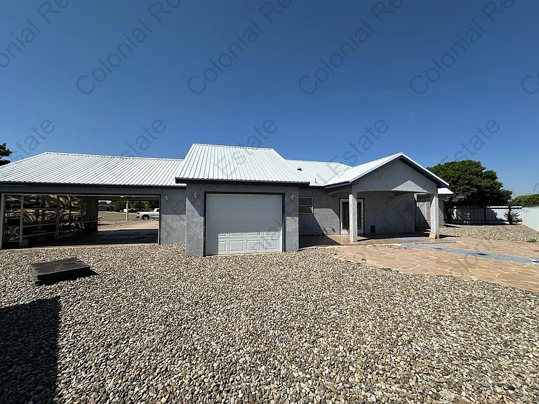 124 Gail Jackson Ct — Photo 2