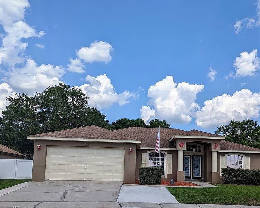 1st image of 1302 Laurel Glen Dr