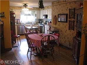 4th image of 2159 Garden Dr