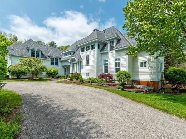 251 West Fields Road, Manchester, VT 05254