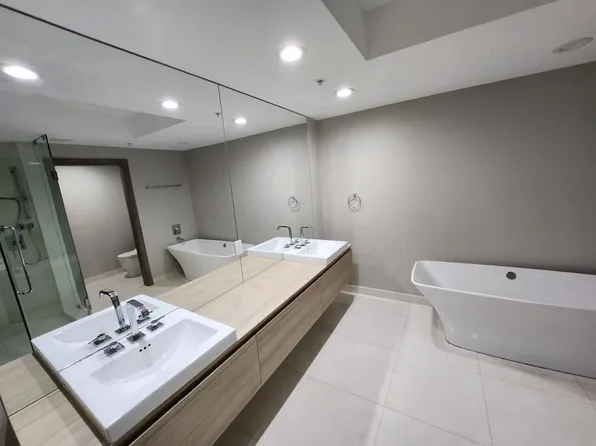 17301 Biscayne Blvd APT 1202, North Miami Beach, FL 33160