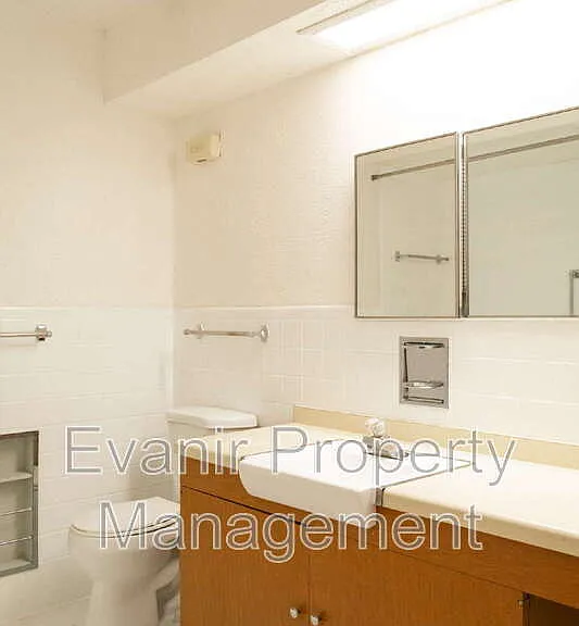 528 Heather Dr #1 — Photo 20