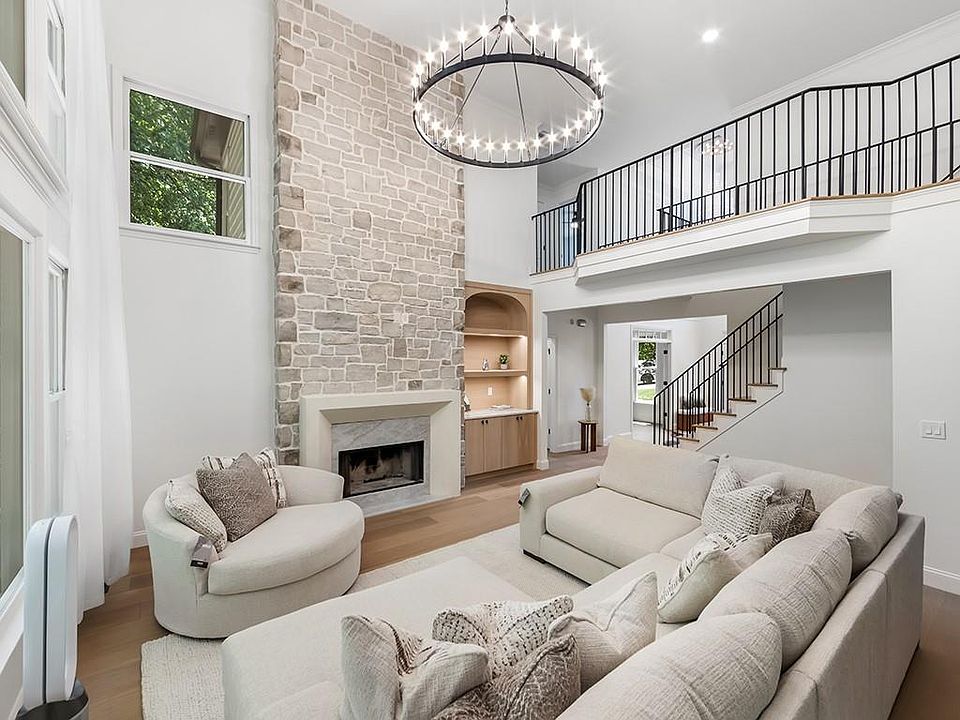1st image of 4325 Landover Way