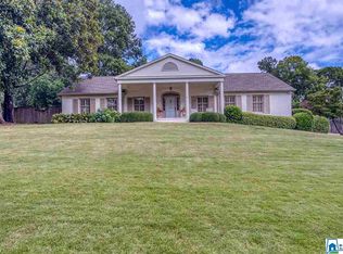 2104 Vestavia Lake Dr, Vestavia Hills, AL 35216