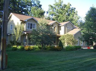 6684 Goldfinch Ln, Clarkston, MI