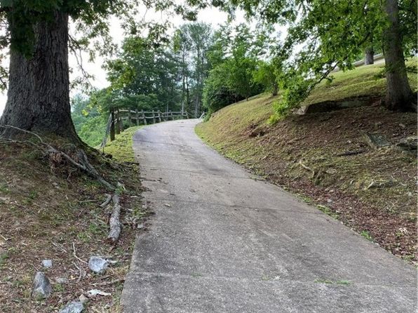 1279 Grace Rd, Reedy, WV 25270