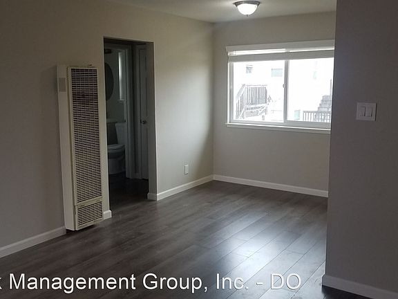 4th image of 1059 Grand Ave APT 2