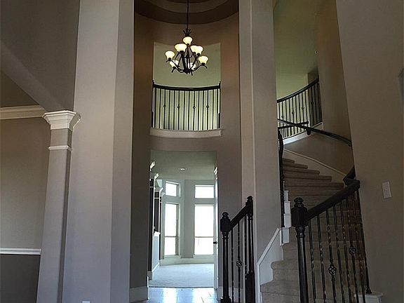 5th image of 9702 Lafayette Way