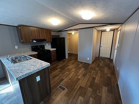2nd image of 1707 E Blanchard Ave #29