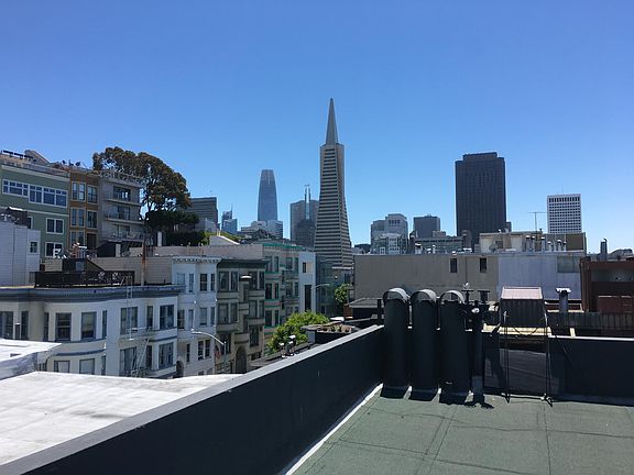 5th image of 412 Green St APT 1B
