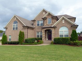 311 Birkshire Pl, Gallatin, TN 37066