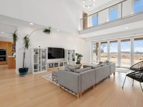 2734 Galena Pl SW, Rochester, MN 55902