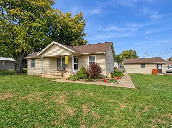 303 W 2nd St, Reynolds, IN 47980