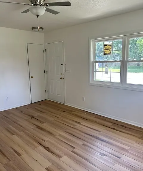 418 Valley St — Photo 7