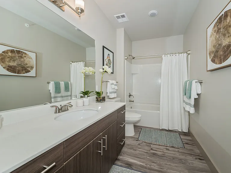 Waterford at Sugarcreek — Photo 28
