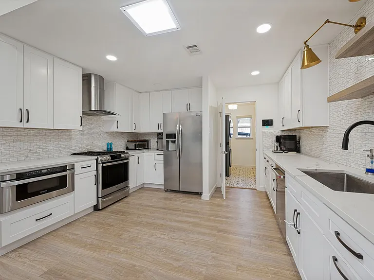 3619 Merrell Rd — Photo 7