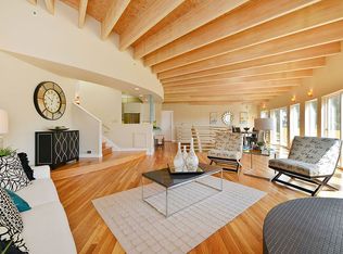 8047 Skyline Blvd, Oakland, CA 94611