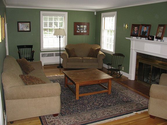Front-to-back living room
