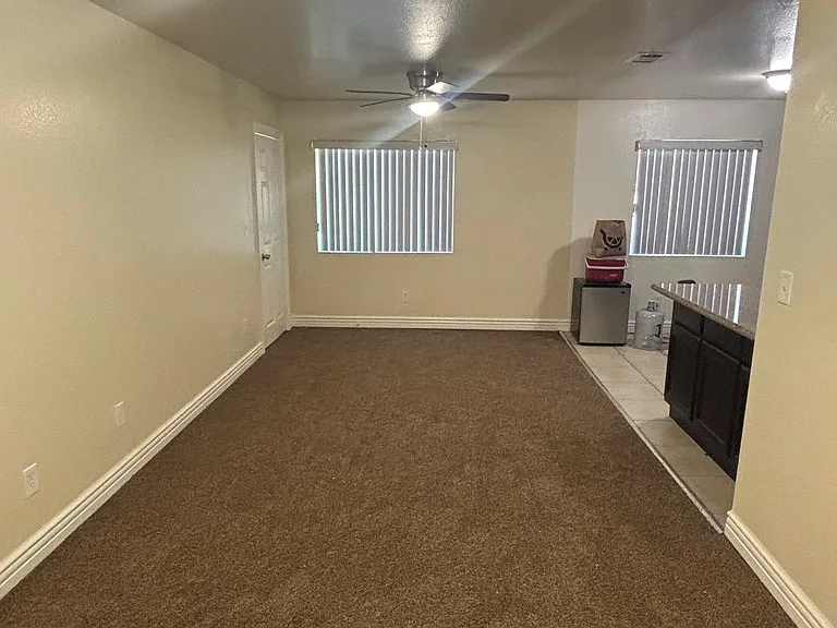 4610 Wall St — Photo 5