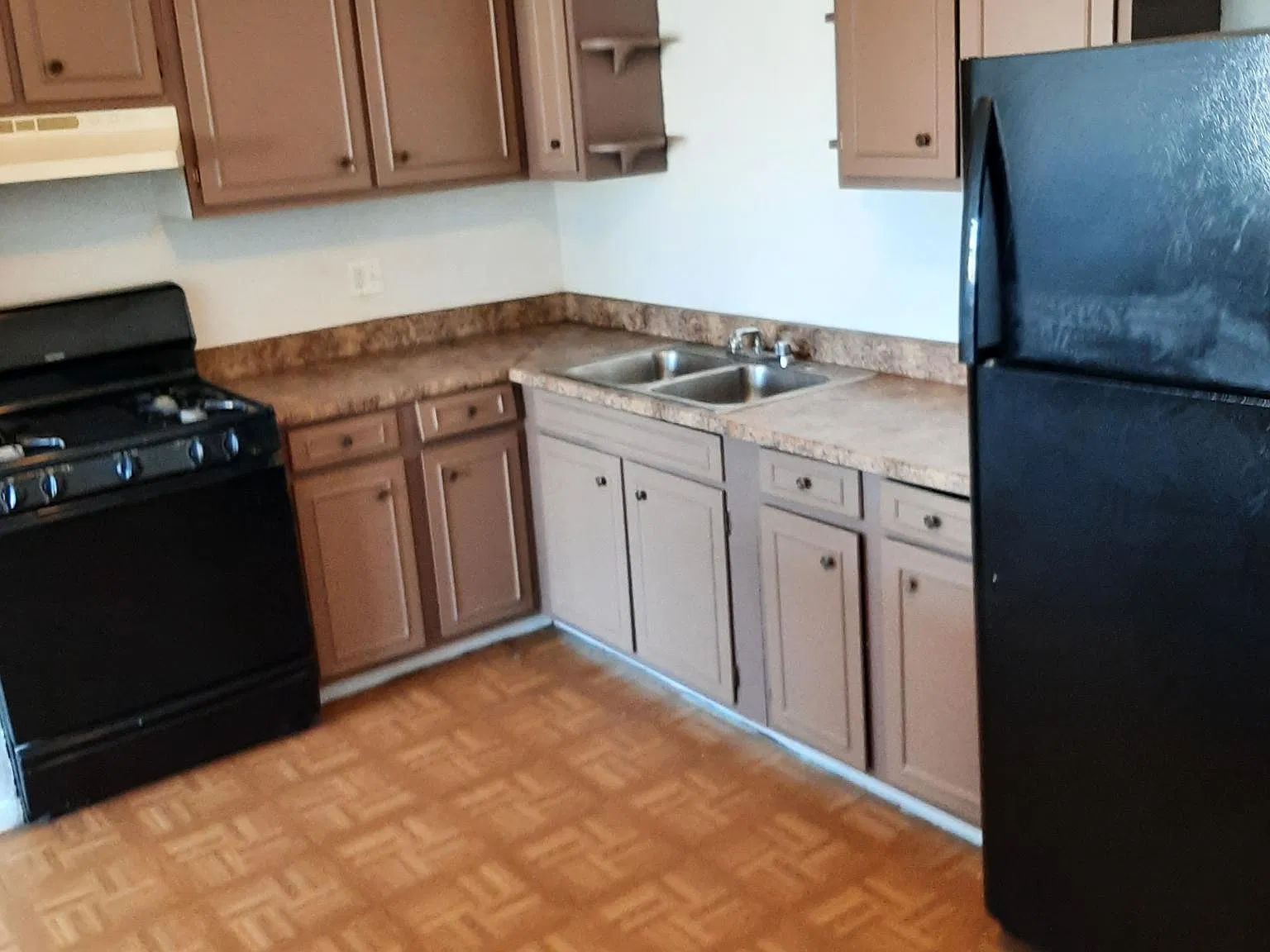 2 bed, 750 sqft, $1,400 — Photo 2