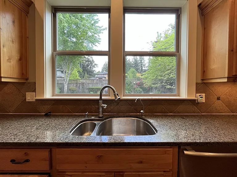 6435 McDuff Ct — Photo 11