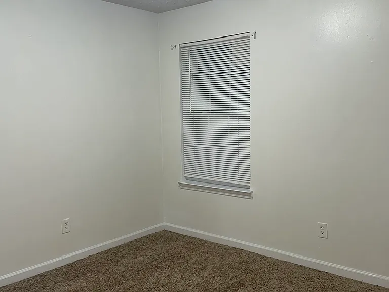 8140 Sterling Lakes Ct — Photo 13