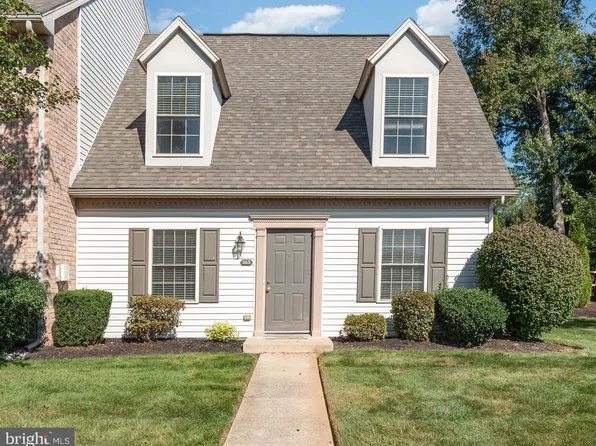 165 Melbourne Ln, Mechanicsburg, PA 17055