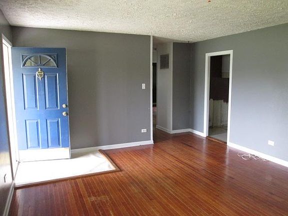 4th image of 760 S Green St