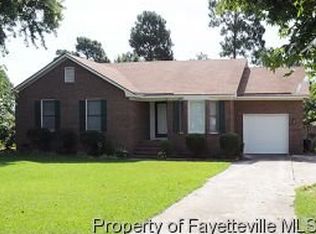835 Whispering Pines Rd, Fayetteville, NC 28311