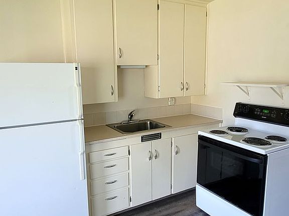 2nd image of 3910 W Kennewick Ave #21
