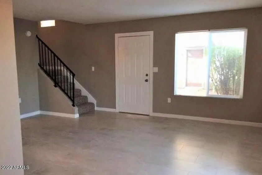 2 bed, 2.0 bath, 1044 sqft, $1,595 — Photo 2