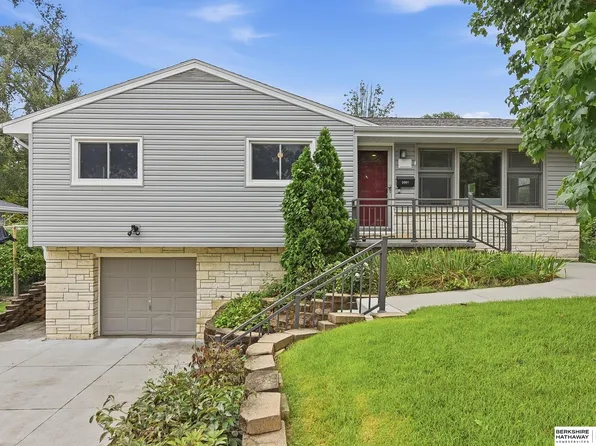 3061 S 46th Ave, Omaha, NE 68106
