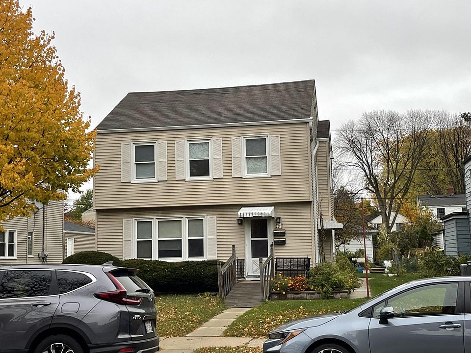 1st image of 4438 N Woodruff Ave #2