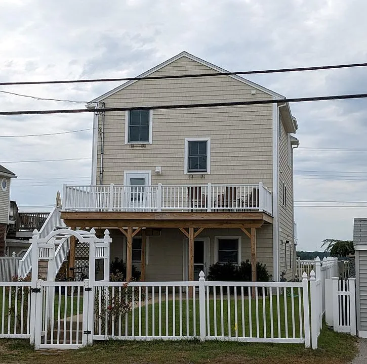 279 Portsmouth Ave