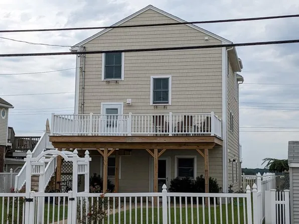 279 Portsmouth Ave, Seabrook, NH 03874