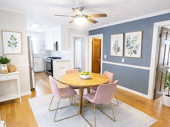 4th image of 19-21 Broadway St #2