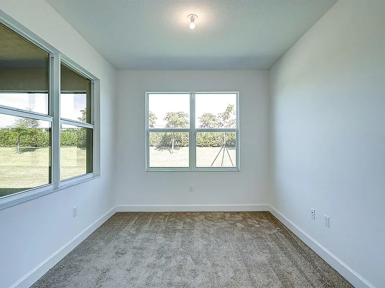13549 SW Oceanus Blvd — Photo 22
