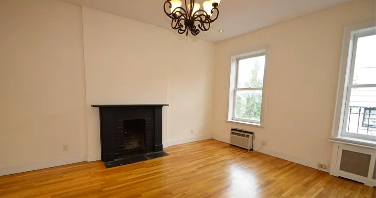 Rented by Newcastle Realty Services | media 30