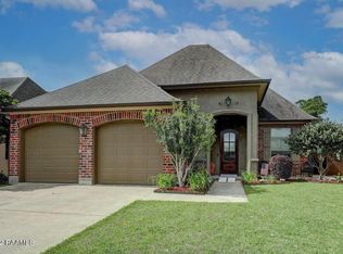 122 Metairie Ct, Lafayette, LA 70503