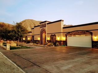 720 Twin Hills Dr, El Paso, TX 79912