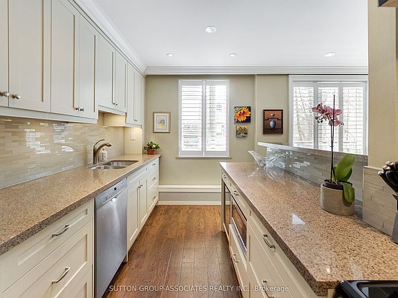 5th image of 40 Glen Rd #204