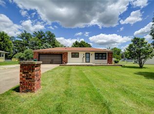 1390 S 31st St, Decatur, IL 62521